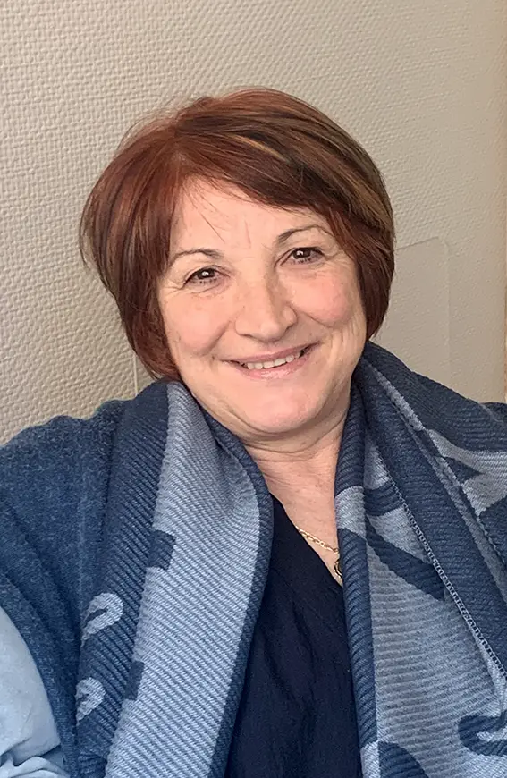 Maria Iovine, membre certifiée de l'équipe Seuls-Ensemble